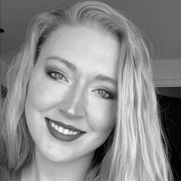 MAKE ME AN OFFER, CLOSET CLEAN OUT!! - Picture 1 of 1